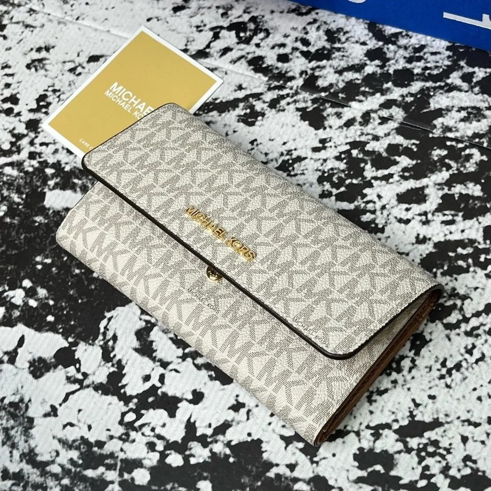 (new+tag) Michael Kors jet set travel large trifold wallet